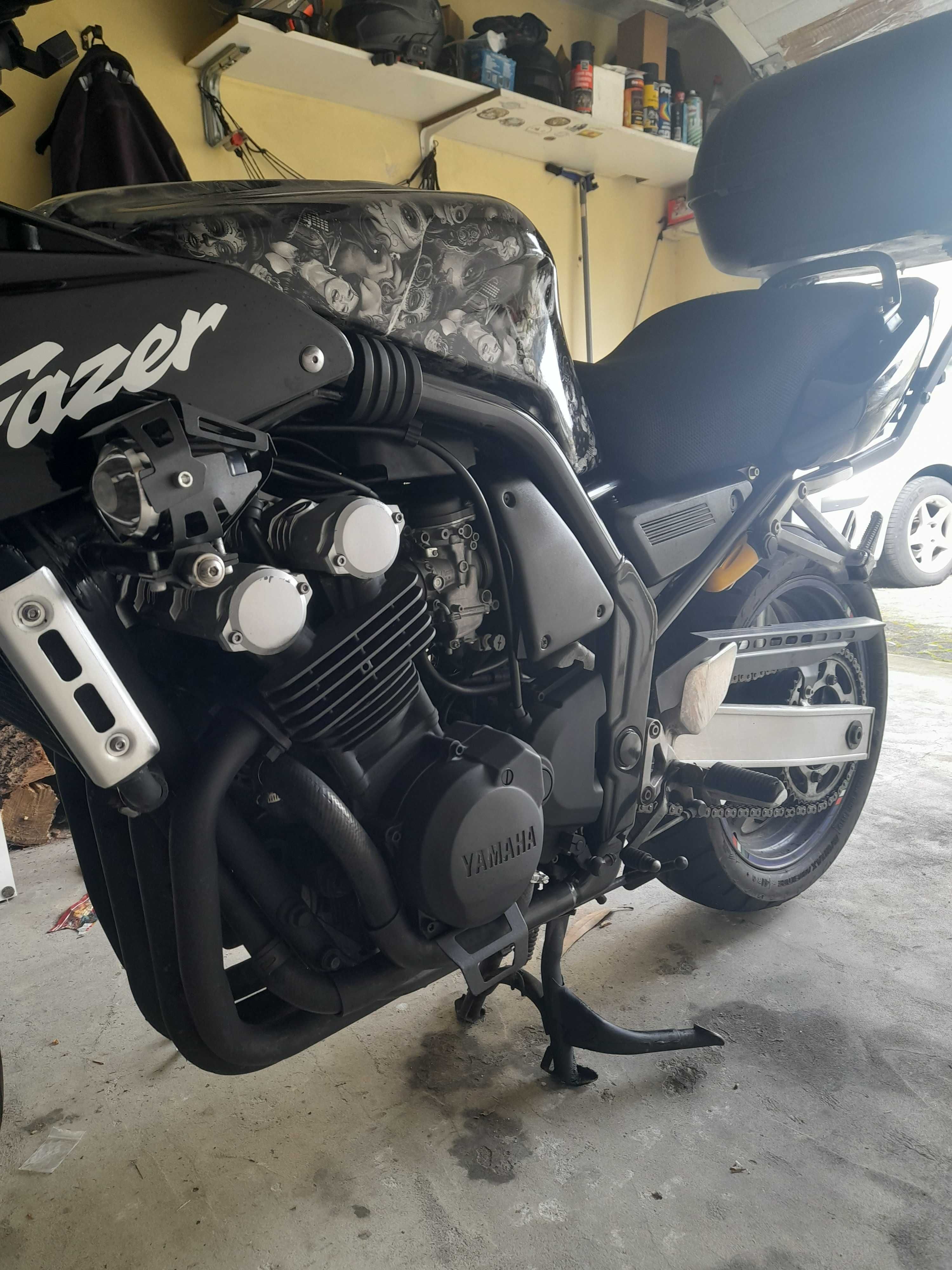 Yamaha fazer fzs 600 vendo ou troco