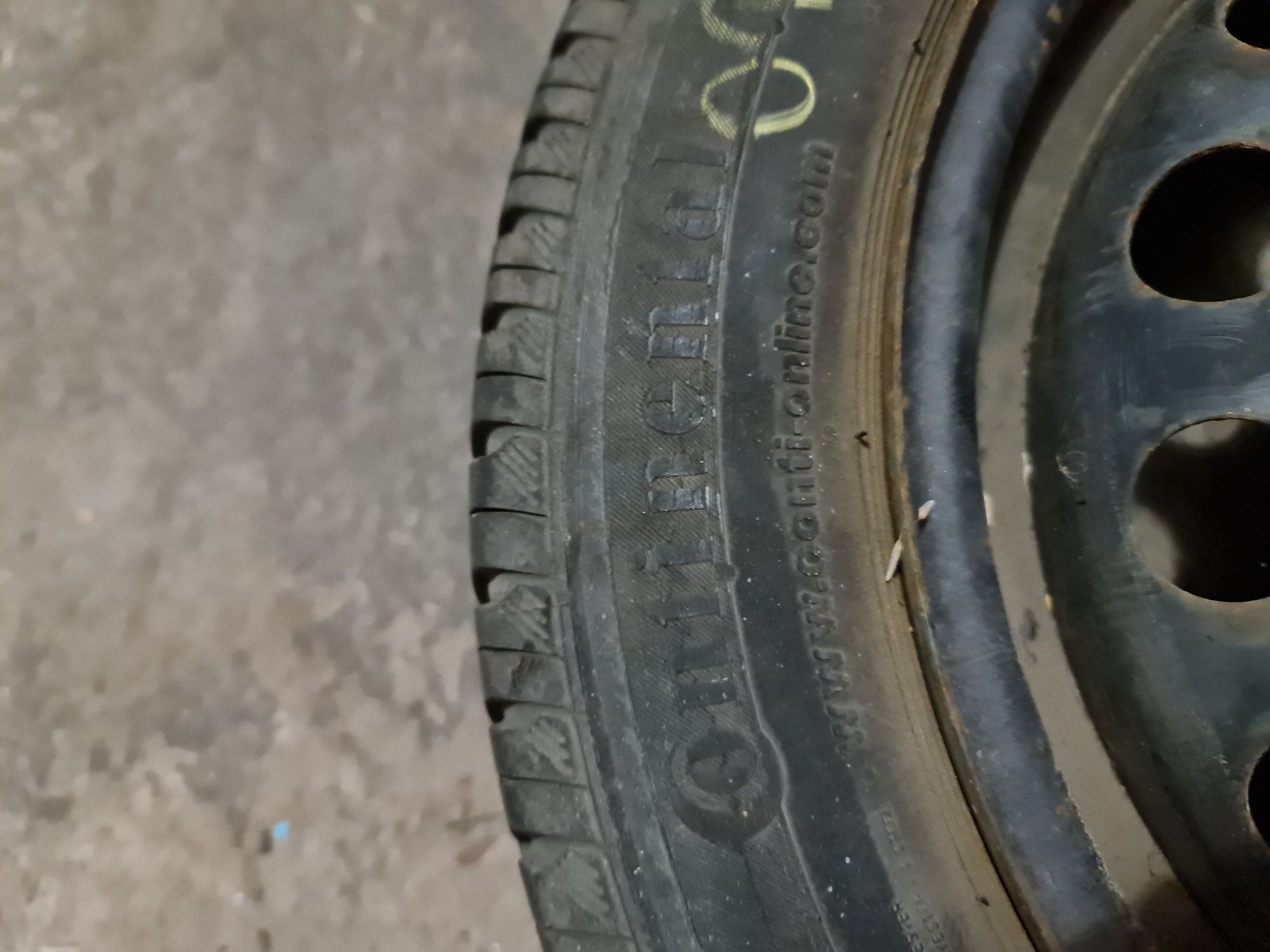 Komplet felg 4x 14" z oponami Continental 155/65 R14 75T - 4x100
