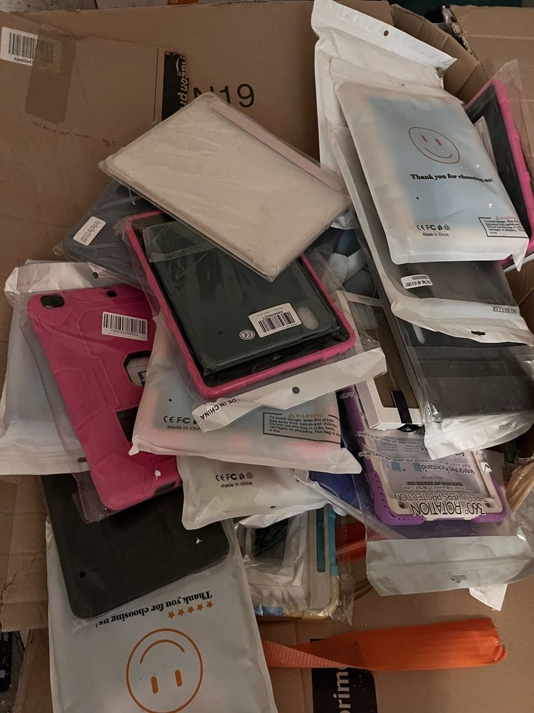 Etui do Ipad, tablety lenovo i itp