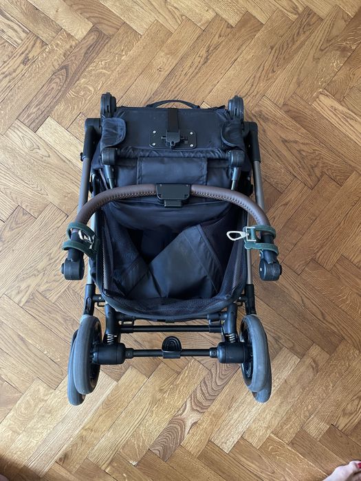 Wózek spacerowy Cybex Melio Magic Black
