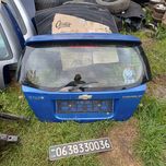 Chevrolet kalos кришка багажніка ляда кляпа