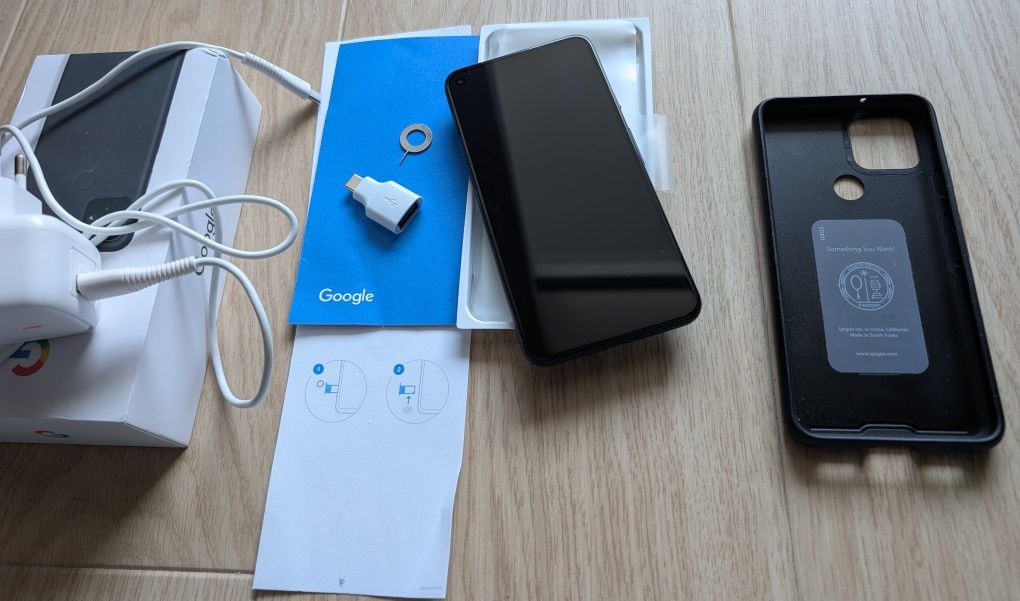 Google Pixel 5 plus spigen