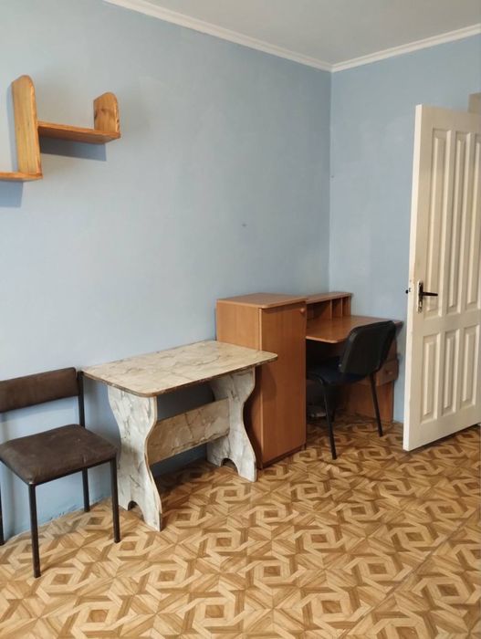 Здається кімната в гуртожитку вул. Відінська