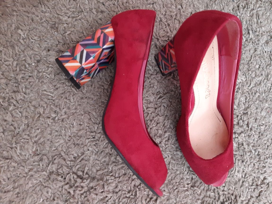 Buty odkryte palce