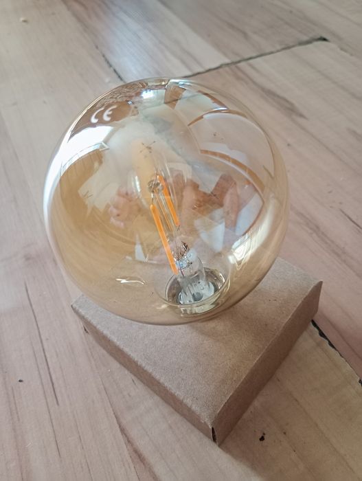 żarówka świetlówka LED metal/szklana E27 JYSK 2W 120LUMEN 2200KELVIN