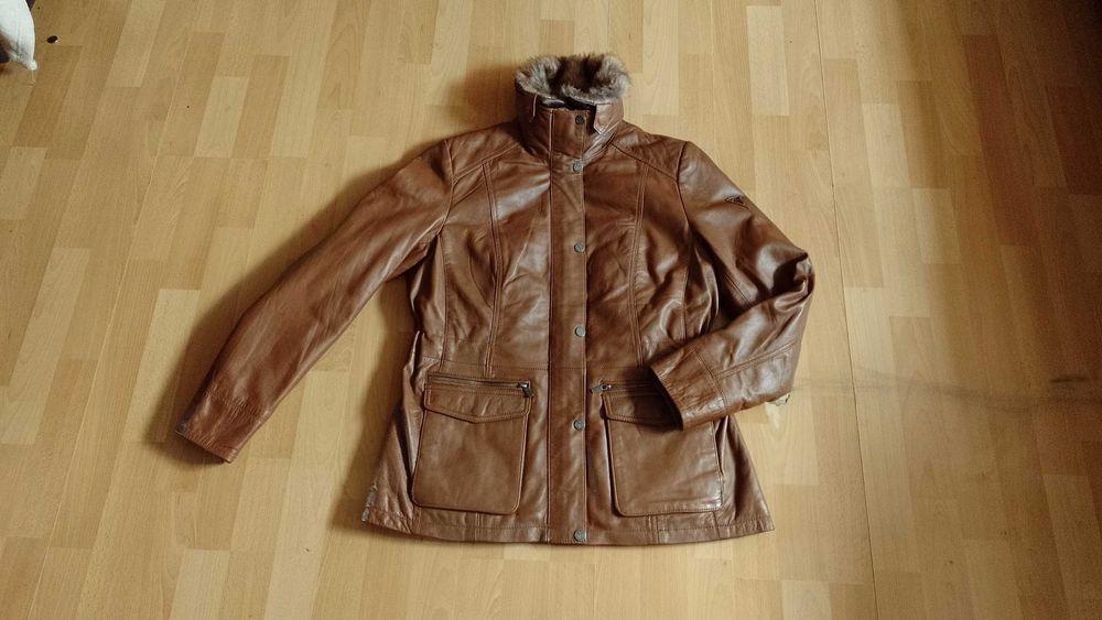 Damska ocieplana kurtka skórzana CARLO COLUCCI r.L stan idealny