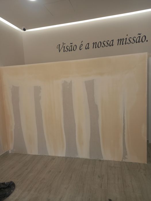 Fazemos todos os tipos de trabalho em pladur