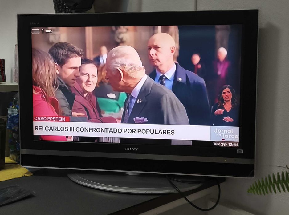 Sony Bravia KLV-V40A10E