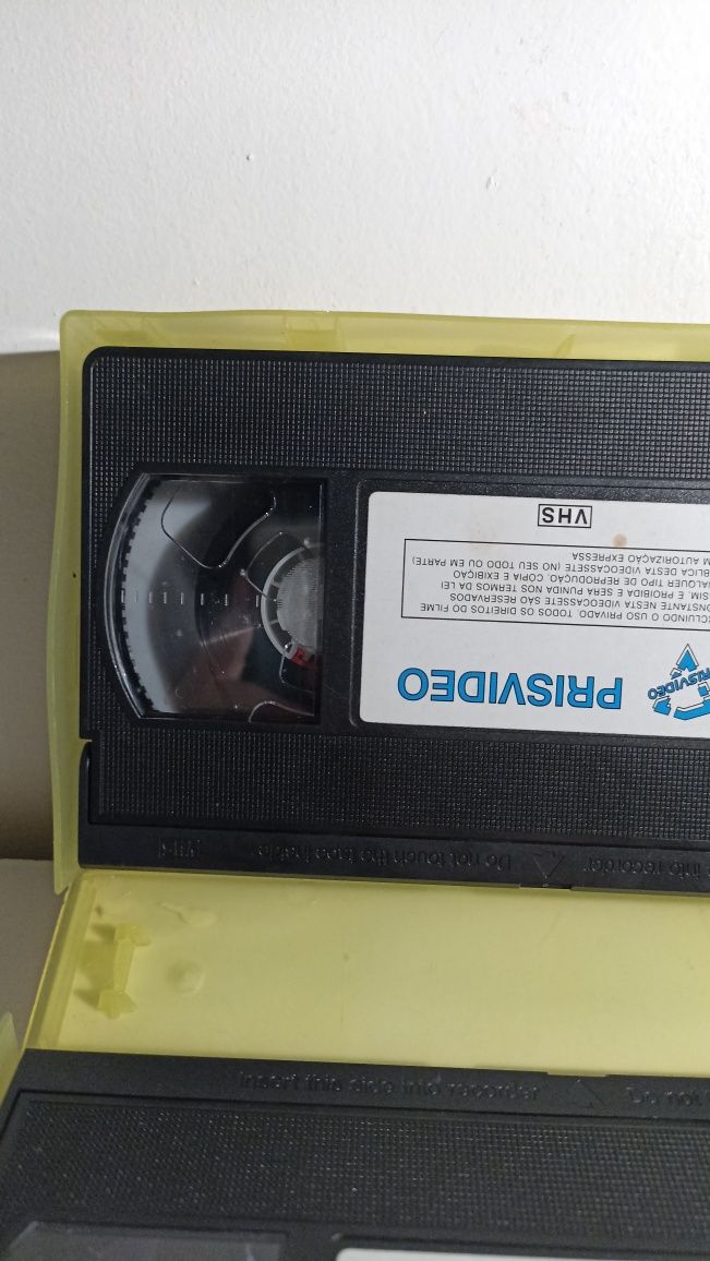 2 VHS da Abelha Maia