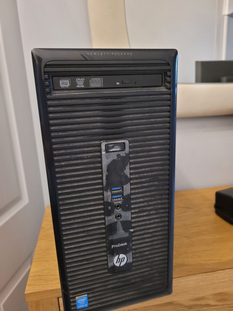 Komputer HP pro desk 400 G2 MT
