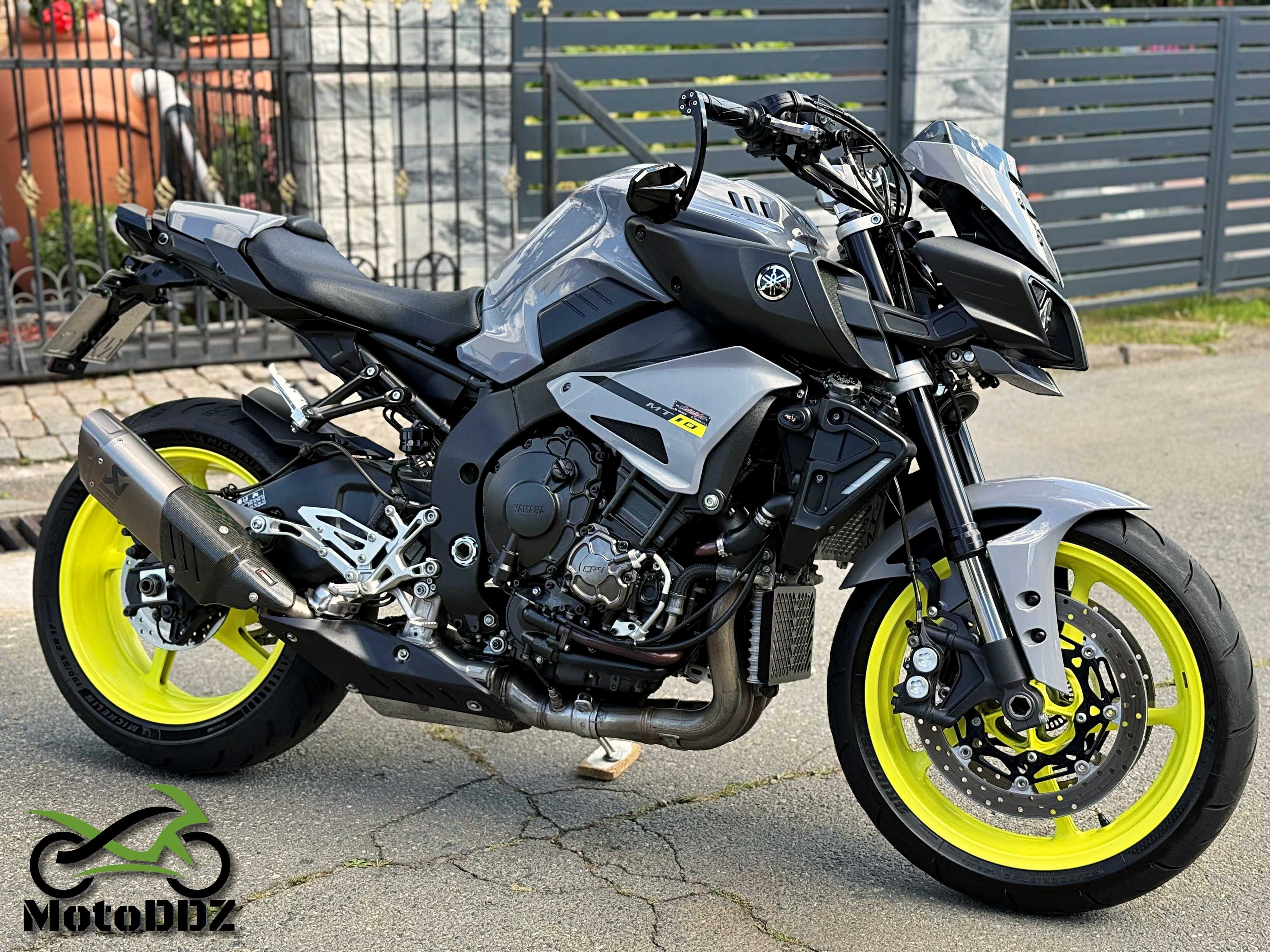 Yamaha MT10 MT-10 MT 10 - Akrapovic - Niemcy - MT Yamaha  QuickShifter