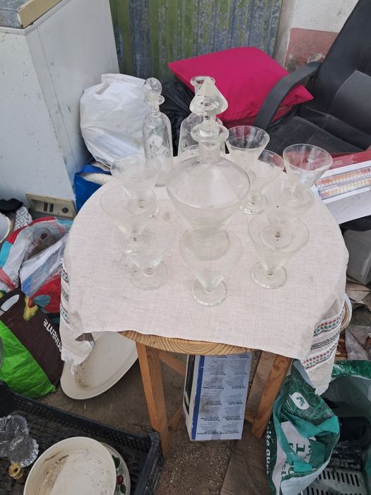 Jarro vidro com seis copos