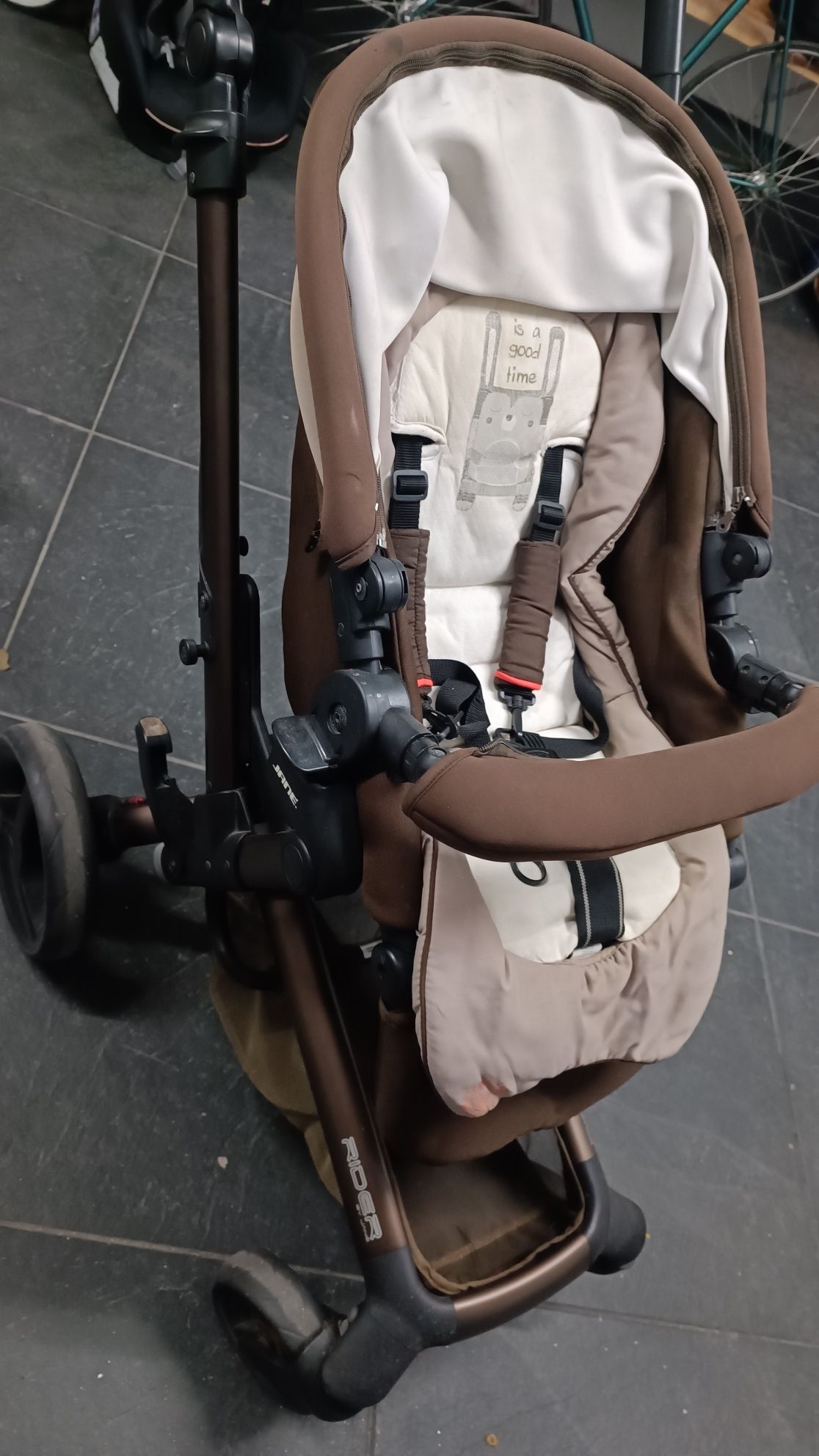 Carrinho bebé Jane Matrix 2 rider + alcofa (ovo)