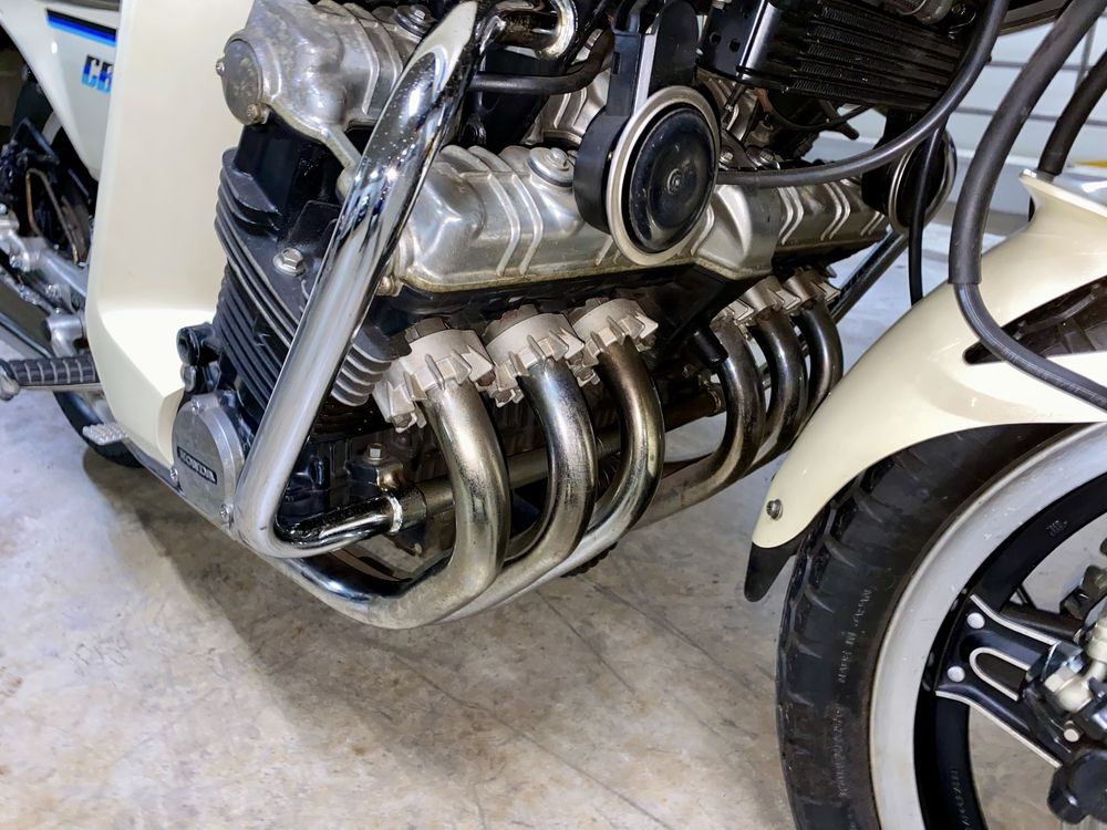 Honda cbx 1050  (6 cilindros)