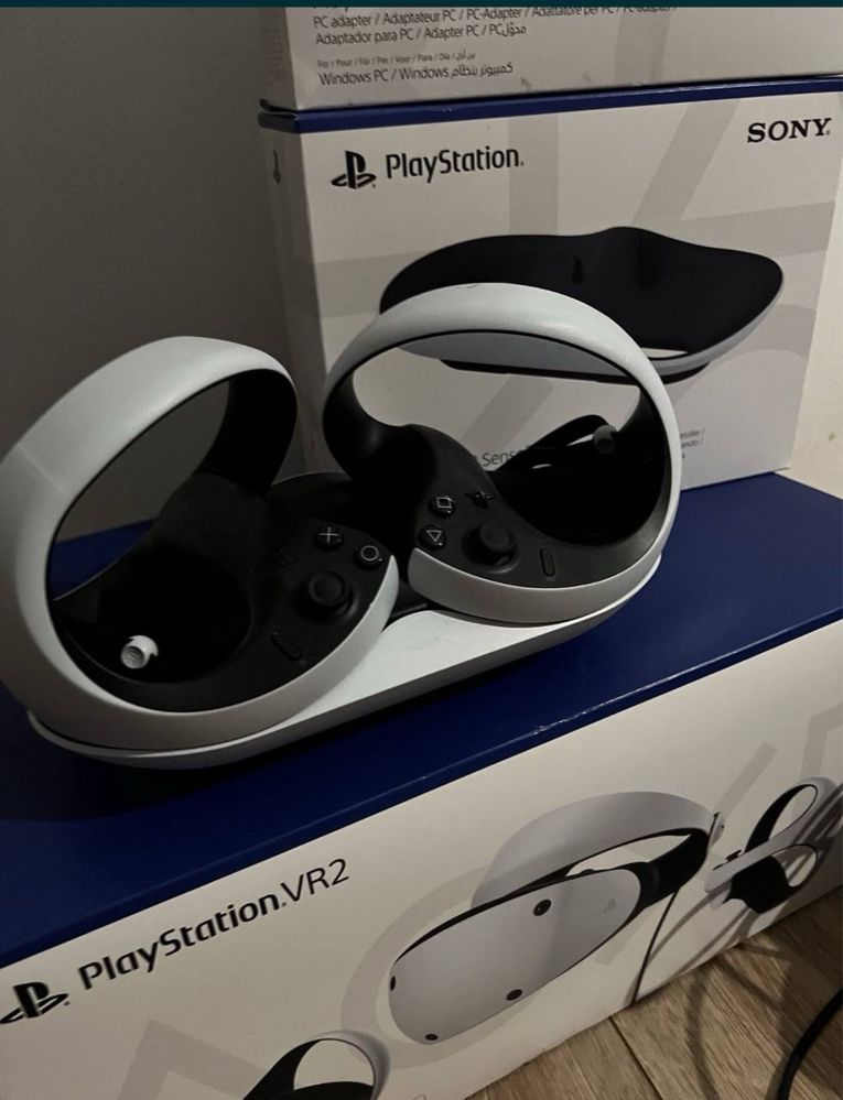 Sony Playstation VR 2 + stacja ładująca i adapter do PC