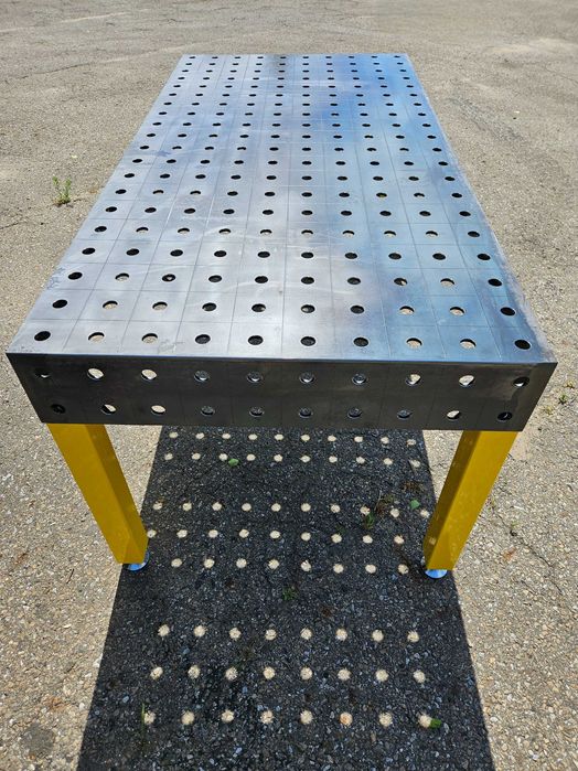 Stół spawalniczy systemowy, warsztatowy 200x100X20 Grubość 8mm