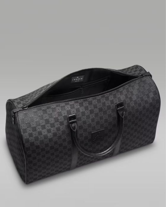 Сумка : Jordan Monogram Duffle Bag (40L)  Оригінал LM0759-KK2