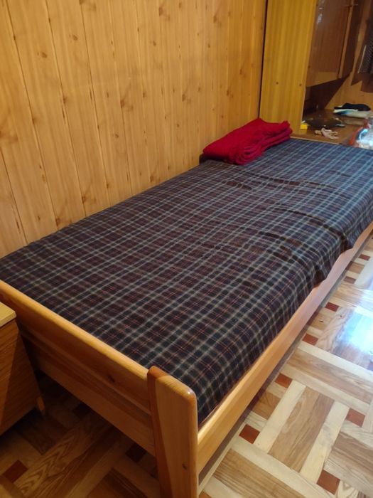 Łóżko sosnowe, drewniane 90x200