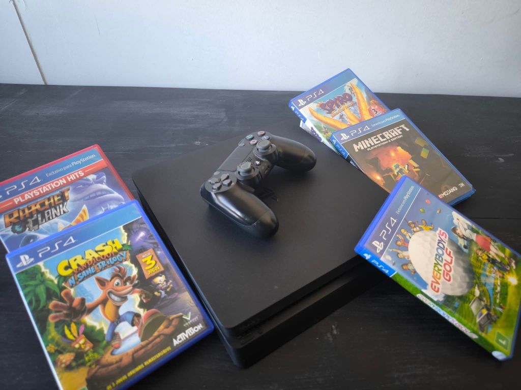 PS4 1TB + 5 jogos
