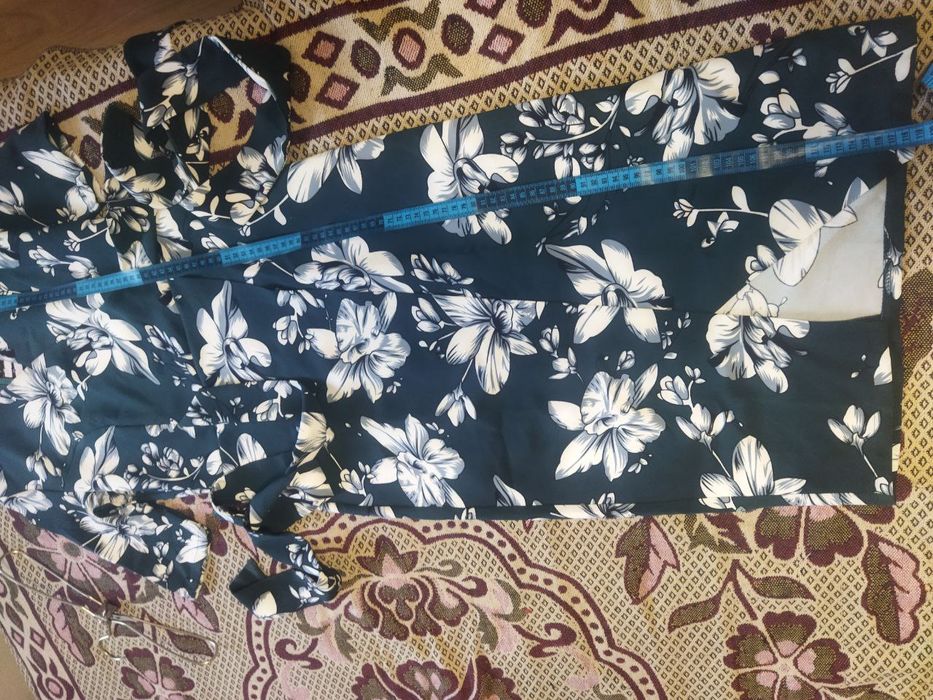 Нова сукня 44 розміру