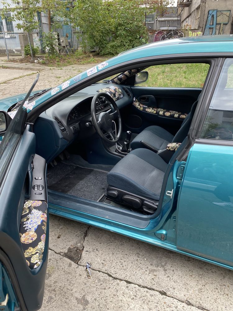Srzedam Mazda 323f Ba