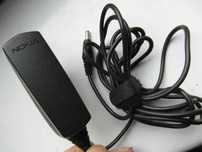 Ładowarka telefoniczna Nokia - gruby wtyk bolec  ładowarka NOKIA gruba