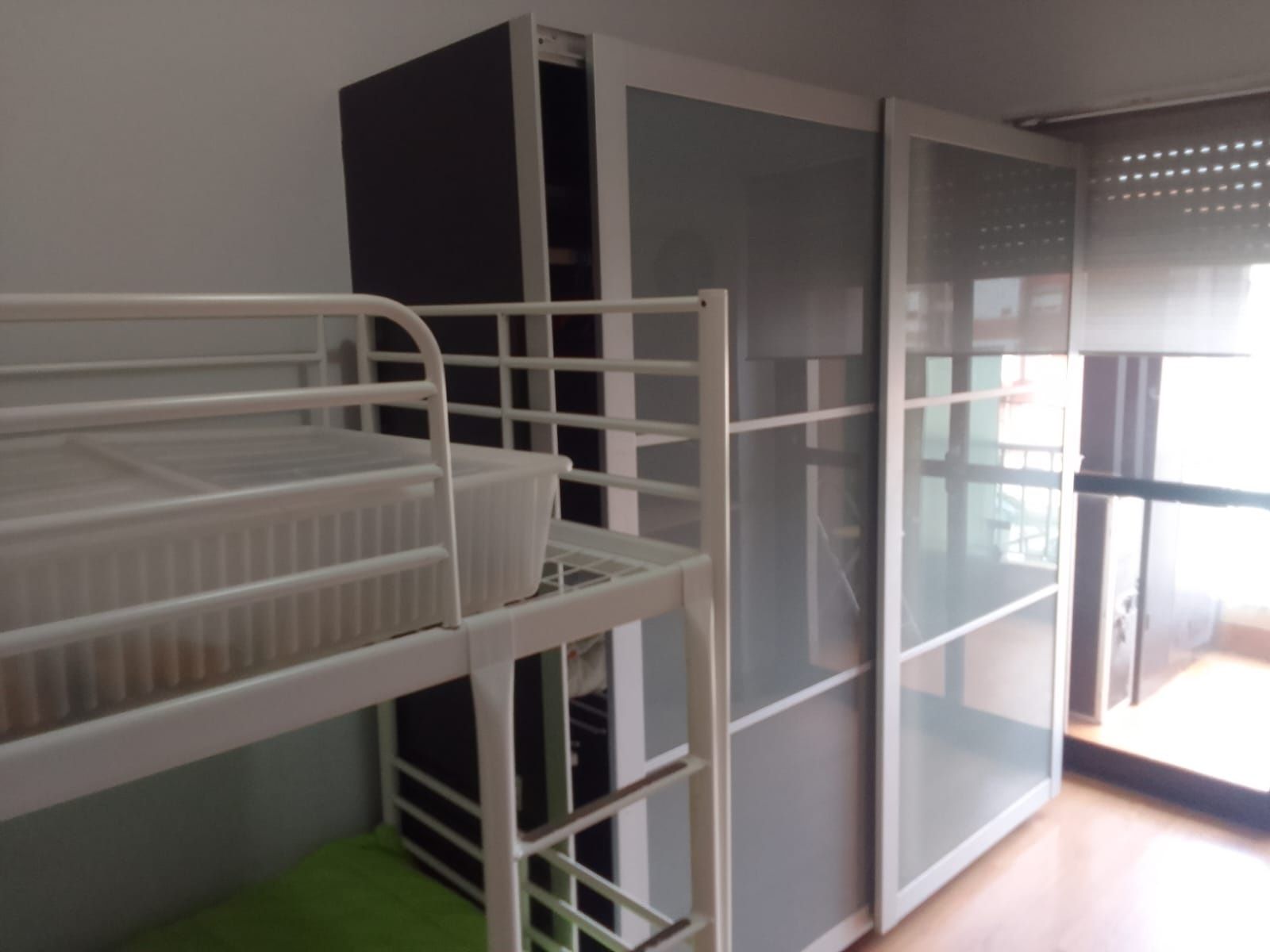 Quarto individual olival basto