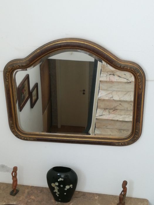 Espelho em madeira e tons dourados (1,30x1,10 )