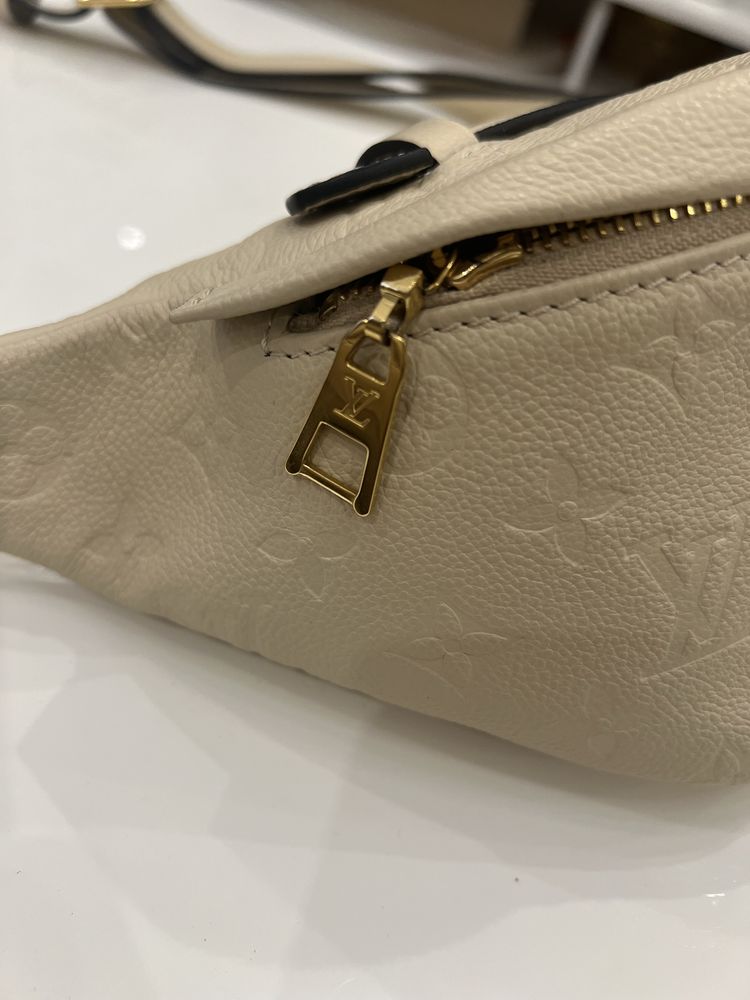 Сумка бананка Louis vuitton