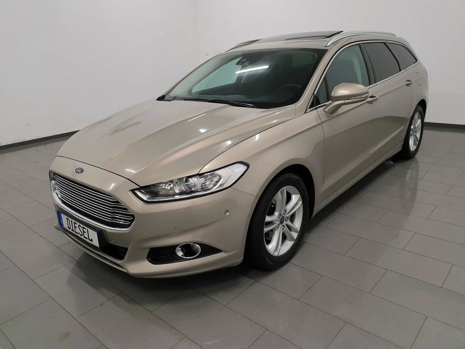 Ford Mondeo 180KM Titanium Panorama LED Xenon Navi OPS Sam Parkuje Full Zarej. Gw.