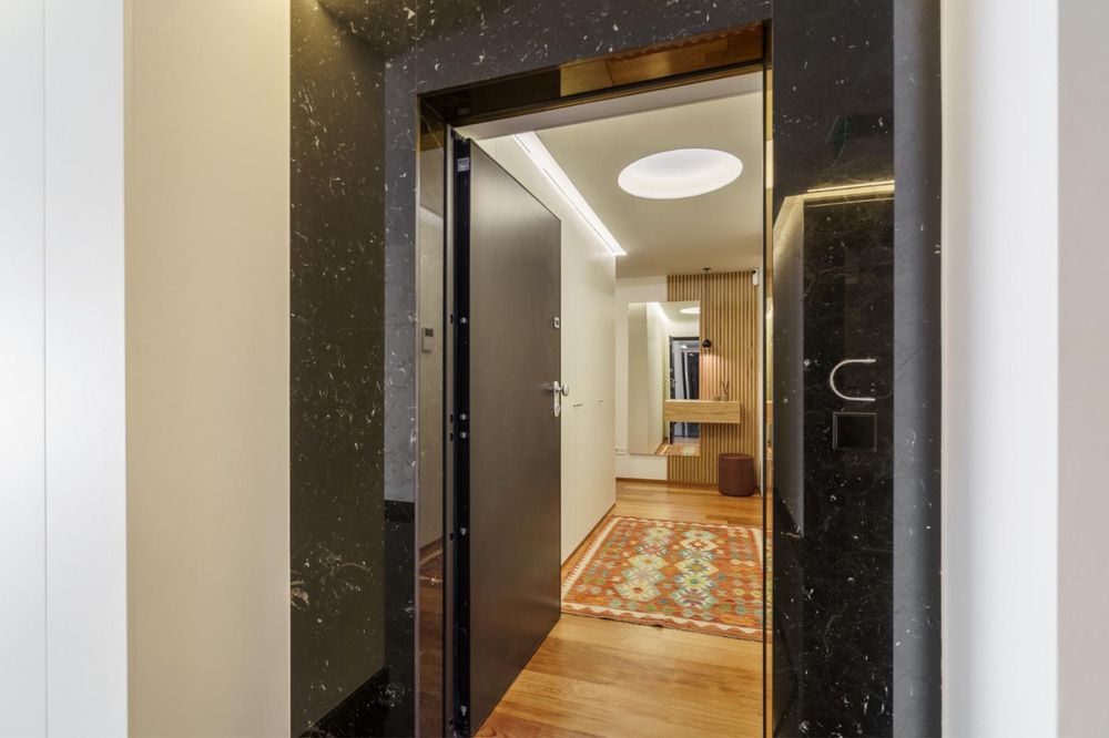 Apartamento com acesso privado na 1ª linha da praia e piscina privada