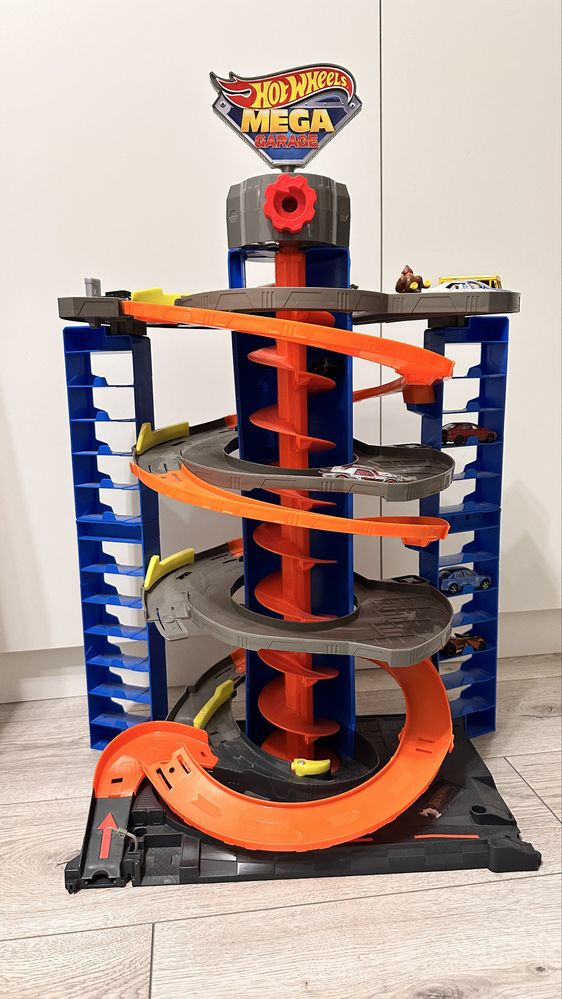 Парковка Hot Wheels
