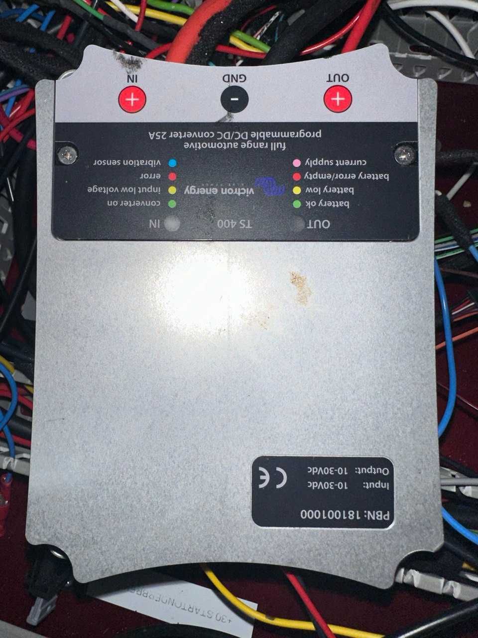 Конвертор 25A Buck-Boost DC/DC converter ORI303025000 Victron Energy