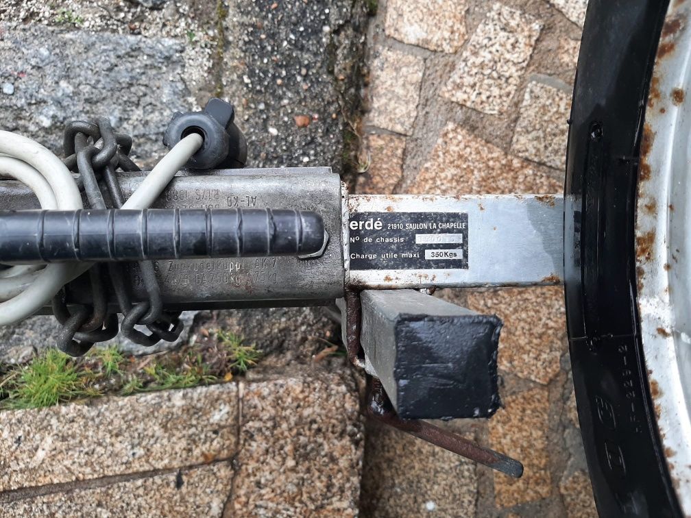 Atrelado/ reboque de carga