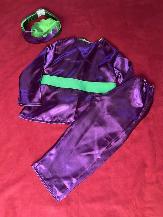 Костюм баклажана