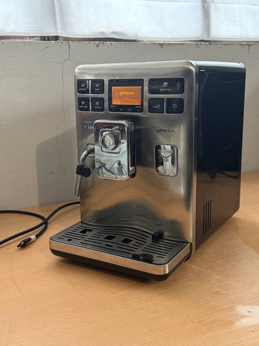 Кавомашина Philips Saeco Exprelia