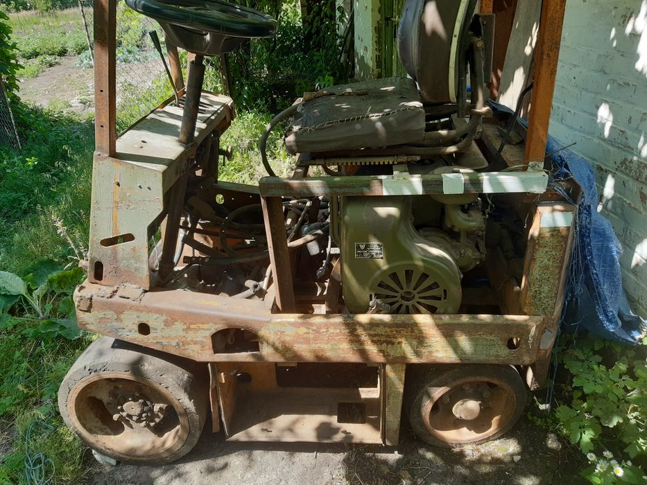 Продам погружчик балканкар