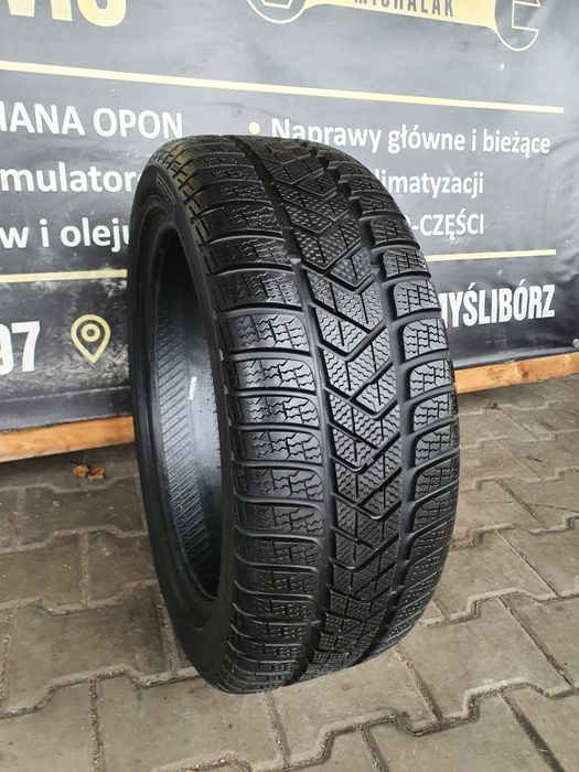Opona zimowa 205/50/17 Pirelli Sottozero 3