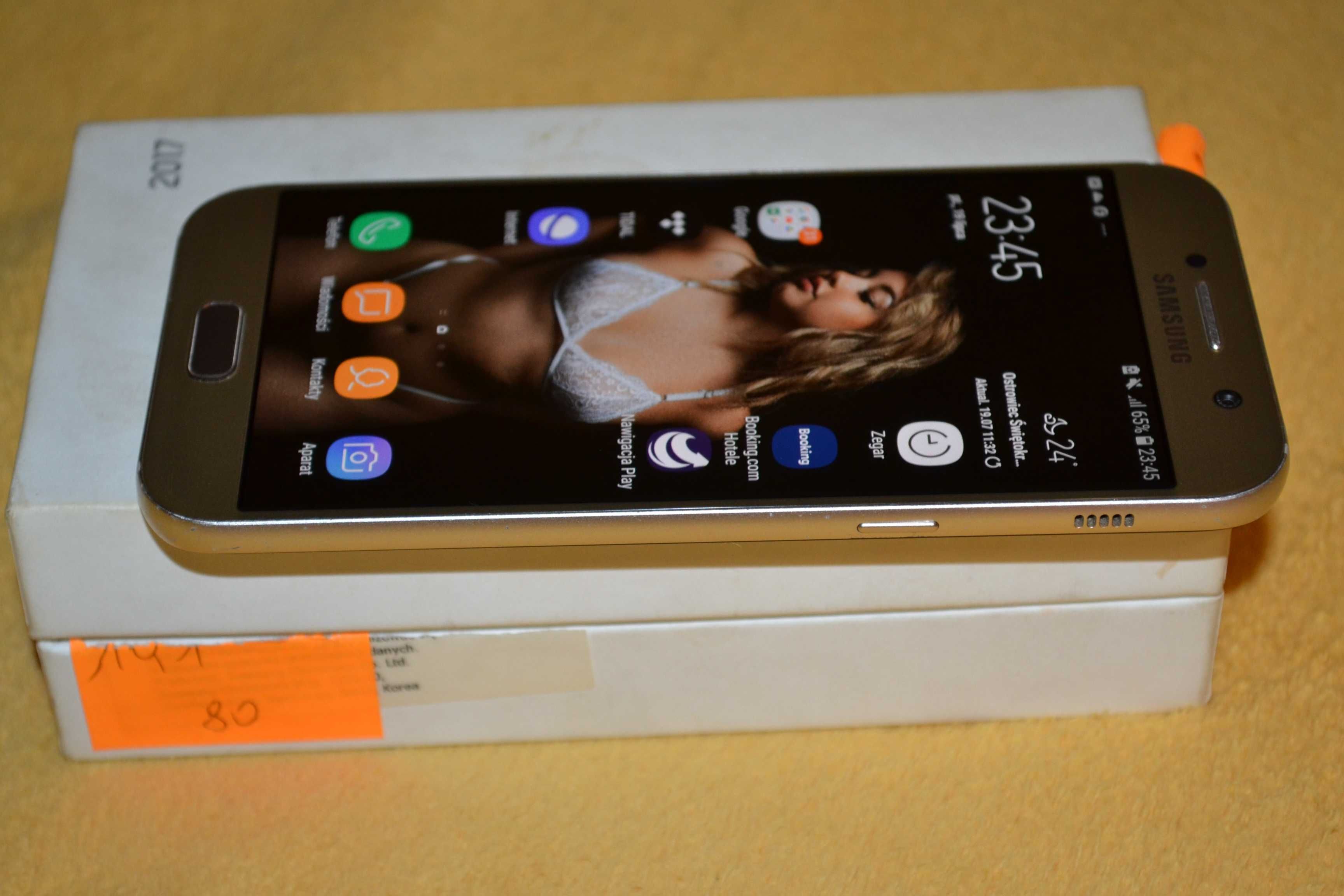 Samsung A 5 2017 złoty ładny sprzedam