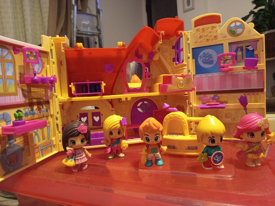 Pinypon , conjunto com casa e bonecos incluídos