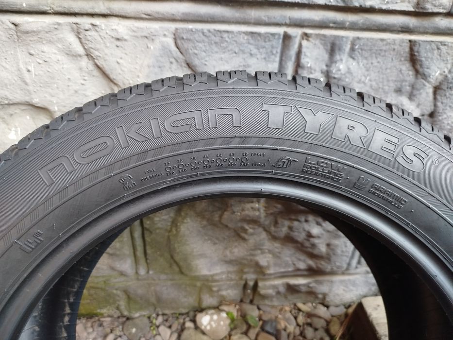 Шини зимові 235-55-18 Nokian WR SUV з Німечини