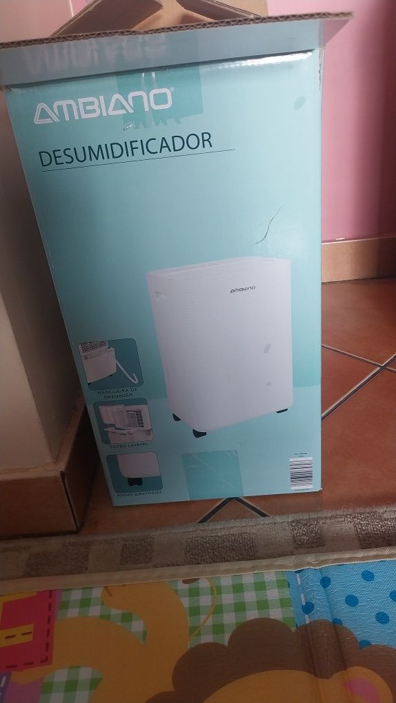 Novo na caixa  desumidificador