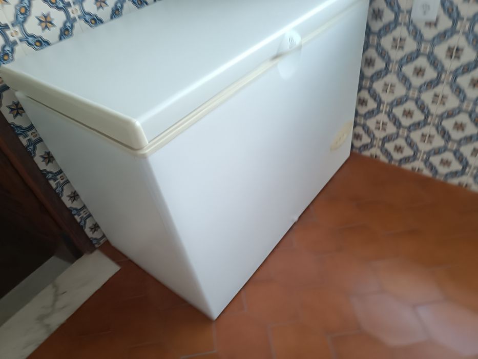 Vendo arca como nova impecável