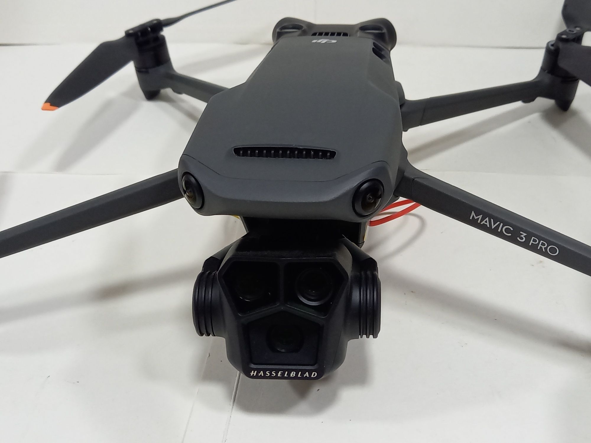 Квадрокоптер DJI Mavic 3 Pro (Model L25)