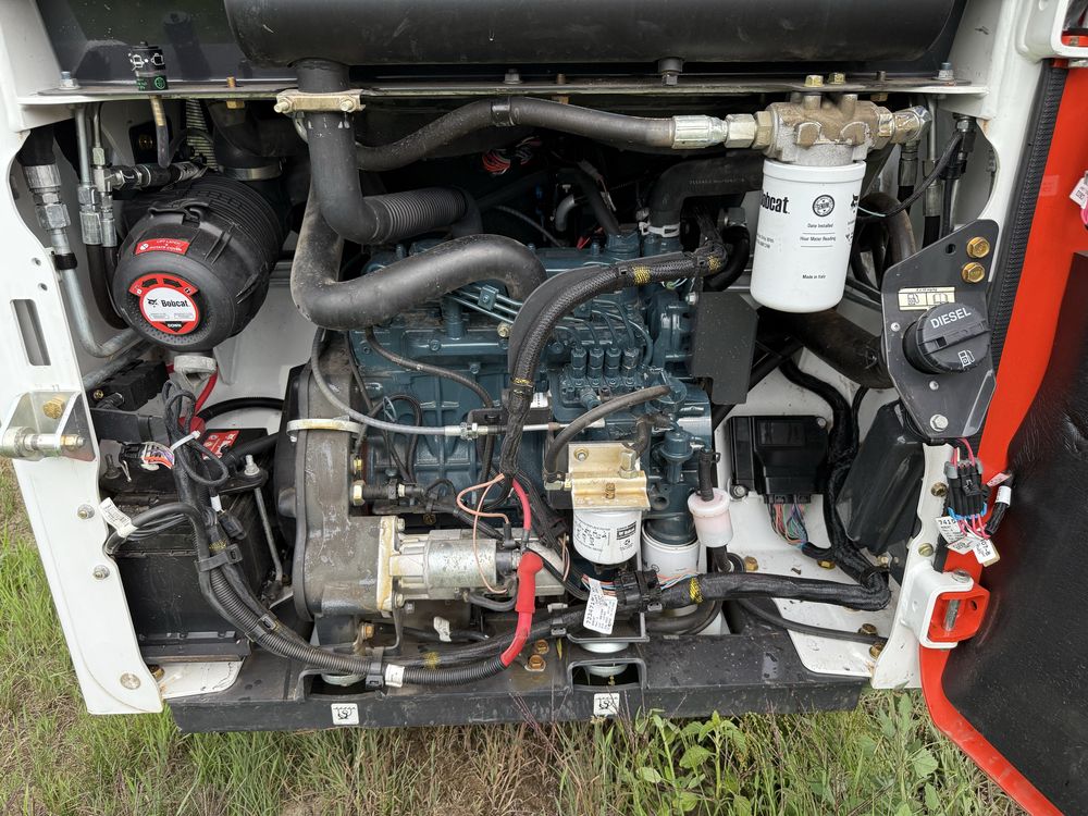 Miniładowarka Bobcat S100 235 mtg 2024 rok