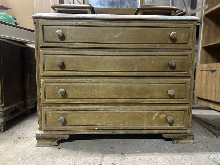 Cómoda/Toucador com espelho e tampo em mármore