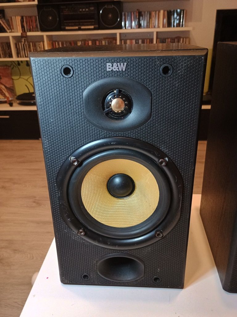Kolumny Bowers Wilkins DM 601 S1