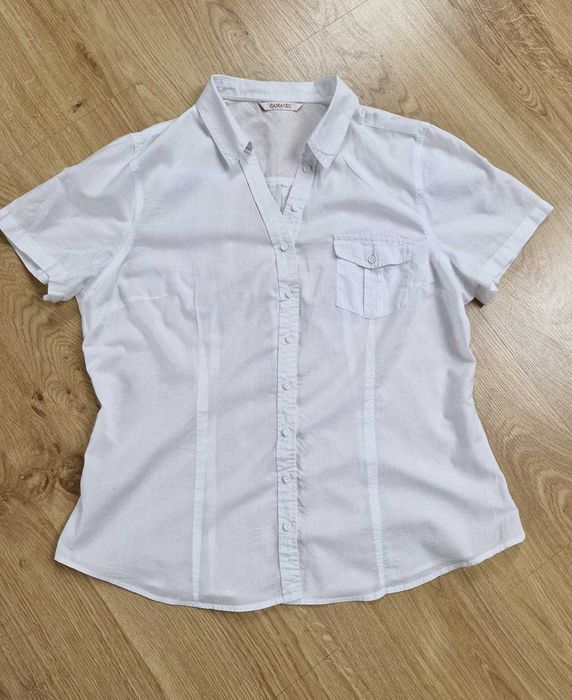 biała koszula bluzka