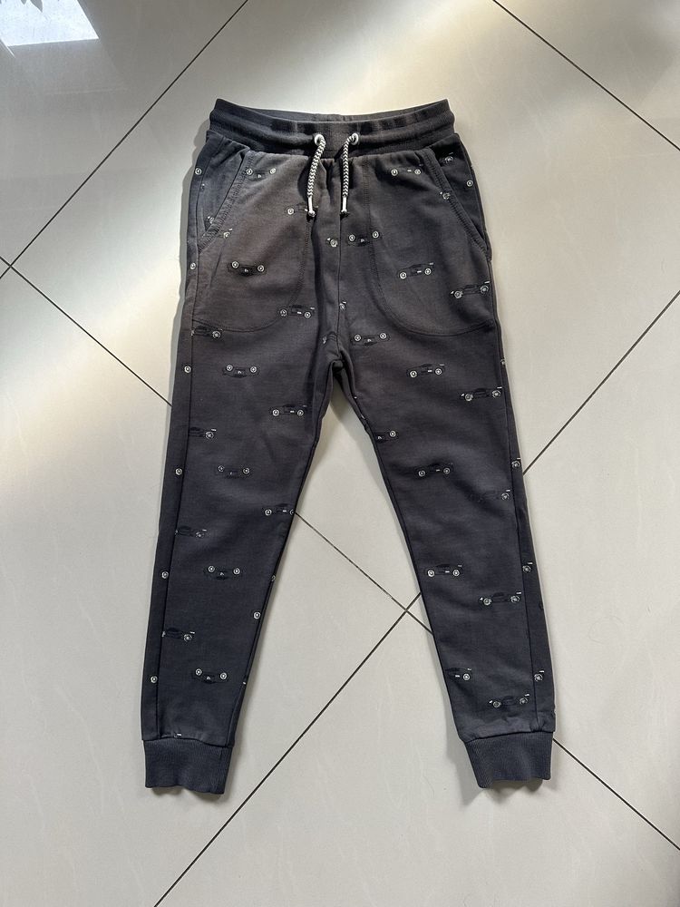 Dresy Smyk 128 stan bdb