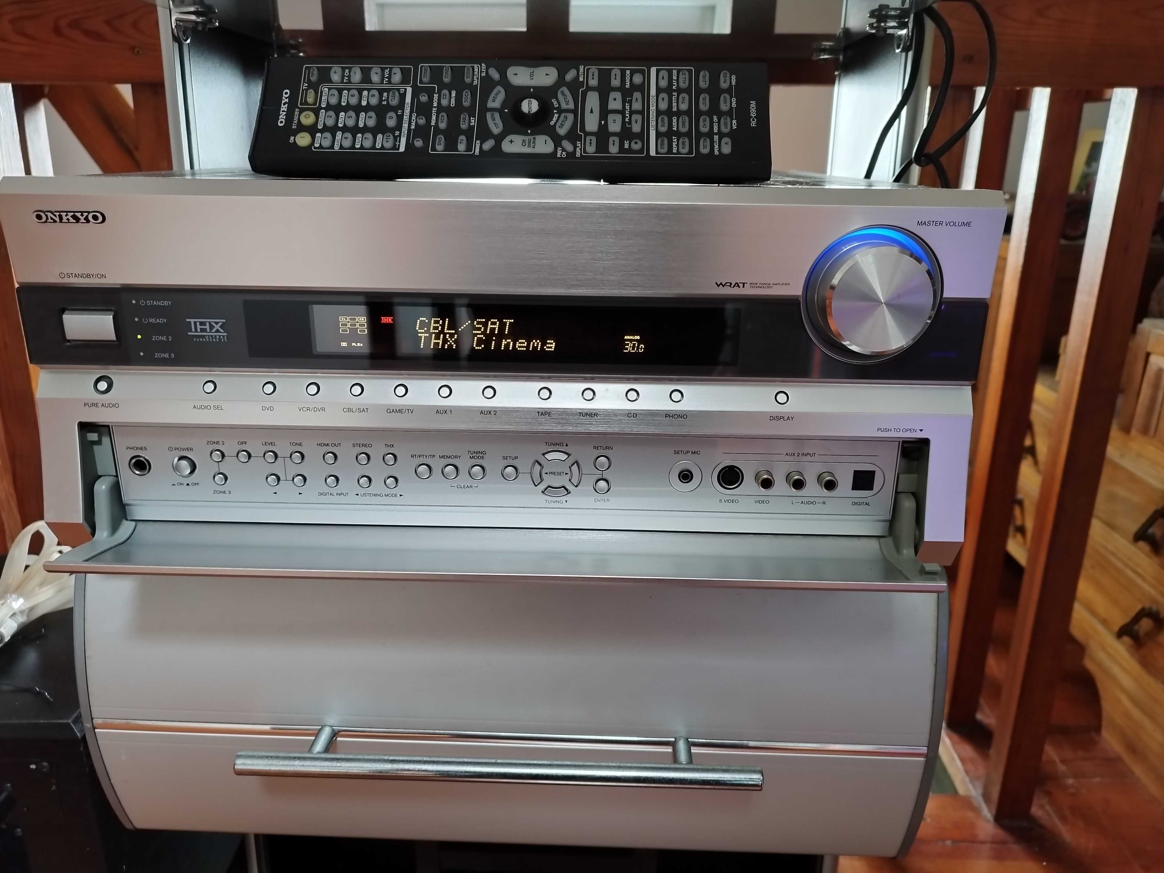 Receiver Onkyo modelo TX-805